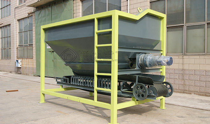 小型簡(jiǎn)易牛糞有機(jī)肥生產(chǎn)線(xiàn)要多少錢(qián)一套