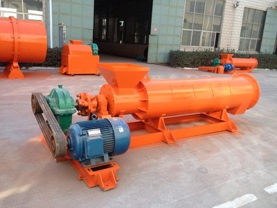攪齒轉(zhuǎn)股二合一新型肥料造粒機(jī)