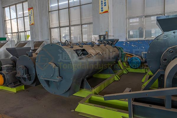 內(nèi)蒙古臨河10萬噸羊糞有機肥生產(chǎn)線價格多少錢?哪個廠家好?